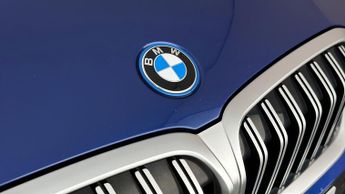 BMW 3 Series 330E M SPORT