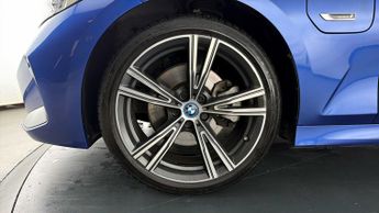 BMW 3 Series 330E M SPORT