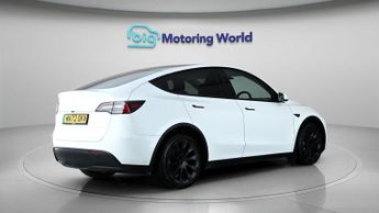 Tesla Model Y LONG RANGE AWD