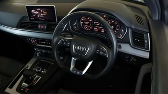 Audi Q5 TFSI E QUATTRO COMPETITION