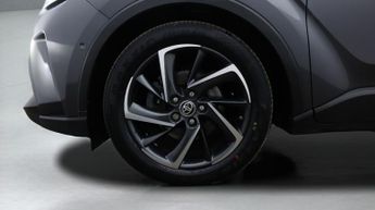 Toyota C-HR DYNAMIC