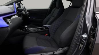 Toyota C-HR DYNAMIC