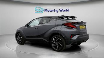 Toyota C-HR DYNAMIC