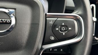 Volvo XC40 RECHARGE T5 R-DESIGN PRO
