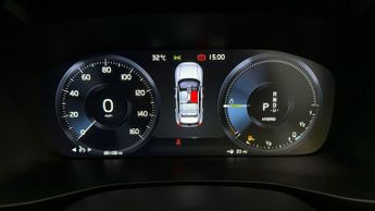 Volvo XC40 RECHARGE T5 R-DESIGN PRO