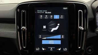 Volvo XC40 RECHARGE T5 R-DESIGN PRO