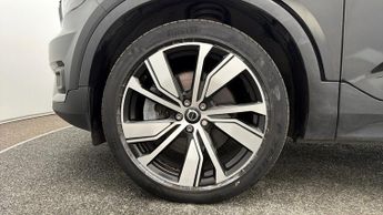Volvo XC40 RECHARGE T5 R-DESIGN PRO