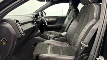 Volvo XC40 RECHARGE T5 R-DESIGN PRO
