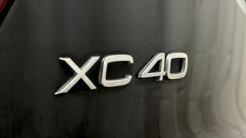 Volvo XC40 RECHARGE T5 R-DESIGN PRO