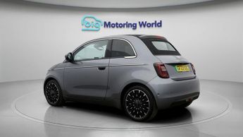 Fiat 500e C LA PRIMA