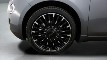 Fiat 500e C LA PRIMA