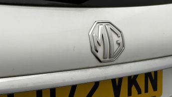 MG MG5 EXCLUSIVE
