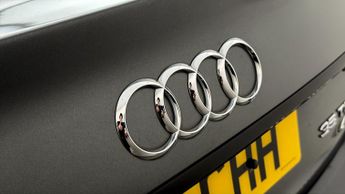 Audi A4 TFSI S LINE BLACK EDITION
