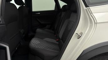 Volkswagen Taigo R-LINE TSI DSG