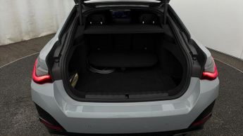 BMW i4 M50