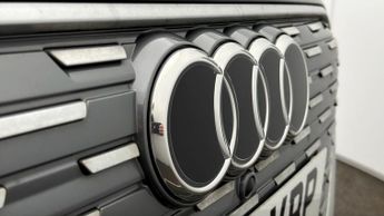 Audi Q4 e-tron S LINE