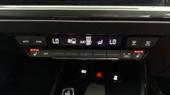 Audi Q4 e-tron S LINE