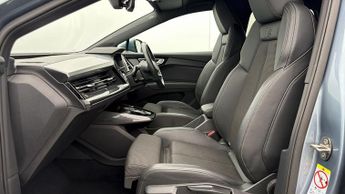 Audi Q4 e-tron S LINE