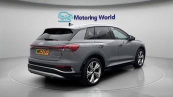 Audi Q4 e-tron S LINE