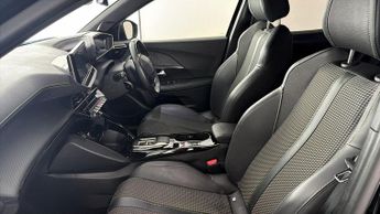 Peugeot E-2008 GT