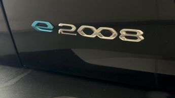 Peugeot E-2008 GT