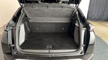Peugeot E-2008 GT