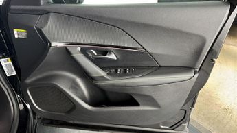 Peugeot E-2008 GT