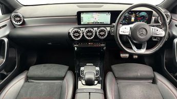 Mercedes-Benz A Class A 200 AMG LINE PREMIUM