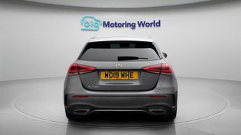Mercedes-Benz A Class A 200 AMG LINE PREMIUM