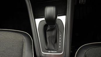 Renault Captur TECHNO E-TECH