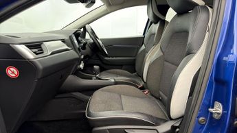 Renault Captur TECHNO E-TECH