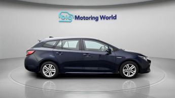 Toyota Corolla ICON TECH