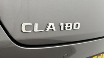 Mercedes-Benz CLA CLA 180 AMG LINE