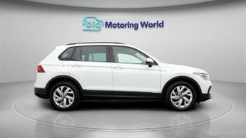 Volkswagen Tiguan LIFE TSI DSG