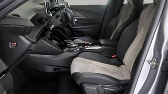 Peugeot E-2008 GT