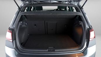 Volkswagen Golf GTI PERFORMANCE TSI DSG