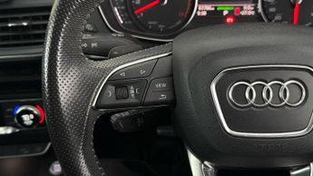 Audi Q5 TFSI QUATTRO S LINE BLACK EDITION
