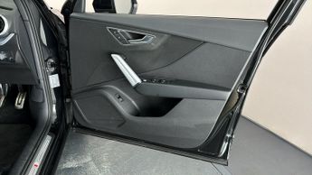 Audi Q2 TFSI S LINE