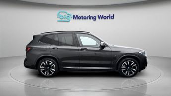 BMW iX3 M SPORT