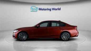 BMW 3 Series 330E M SPORT