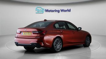 BMW 3 Series 330E M SPORT