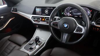 BMW 3 Series 330E M SPORT