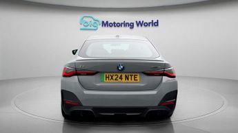 BMW i4 EDRIVE40 M SPORT
