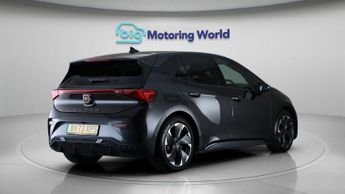 CUPRA Born V2
