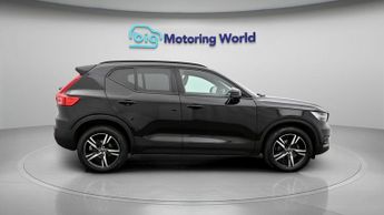 Volvo XC40 T3 R-DESIGN