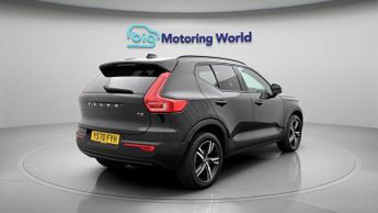 Volvo XC40 T3 R-DESIGN