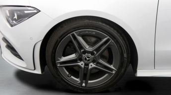 Mercedes-Benz CLA CLA 200 AMG LINE