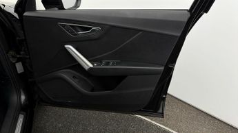 Audi Q2 TDI S LINE