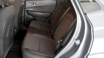 Hyundai KONA PREMIUM