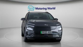 Hyundai KONA PREMIUM